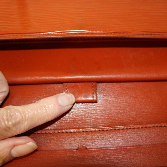 💕Louis Vuitton Vintage Long Epi Leather Wallet Authentic - Picture 7 of 16